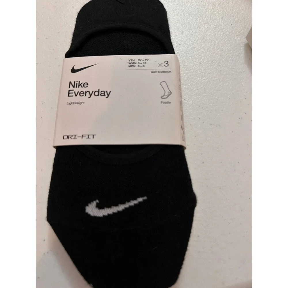 Nike Everyday Lightweight Footie Dri-FIT Socks 3 Pair Pack‎ Black SX4863-900 M